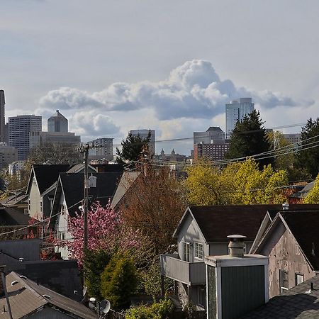Modern Home With Rooftop Oasis Seattle Dış mekan fotoğraf