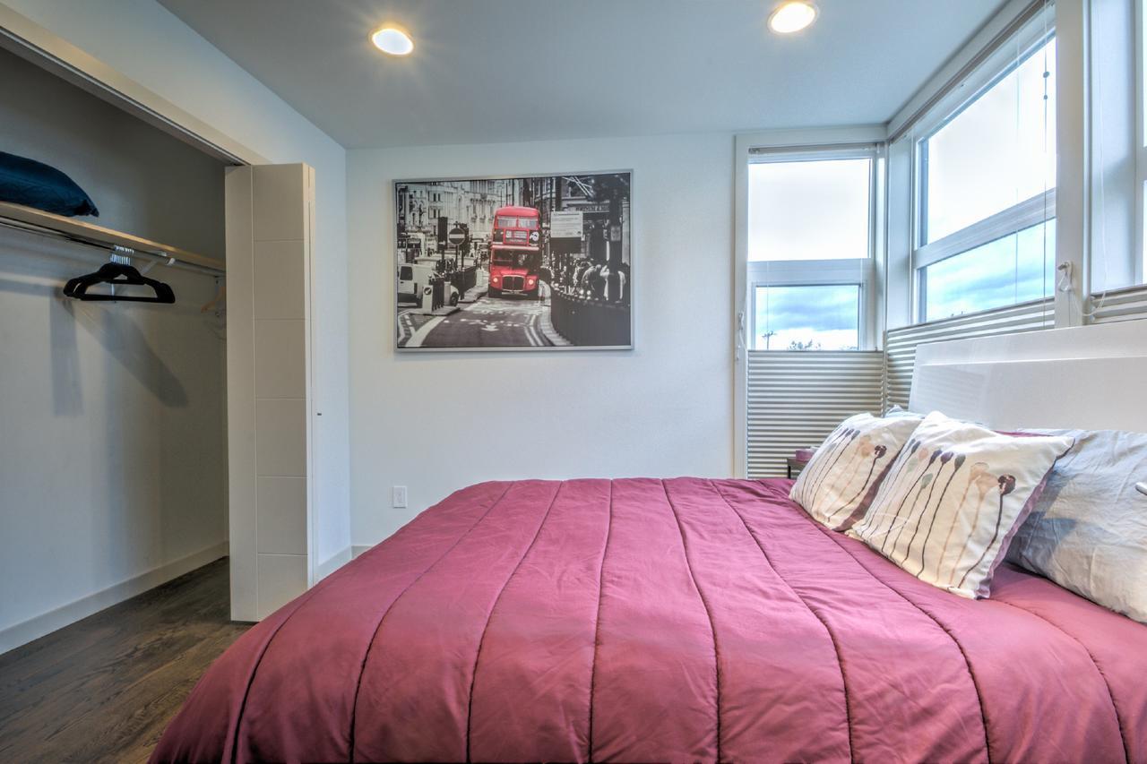 Modern Home With Rooftop Oasis Seattle Dış mekan fotoğraf
