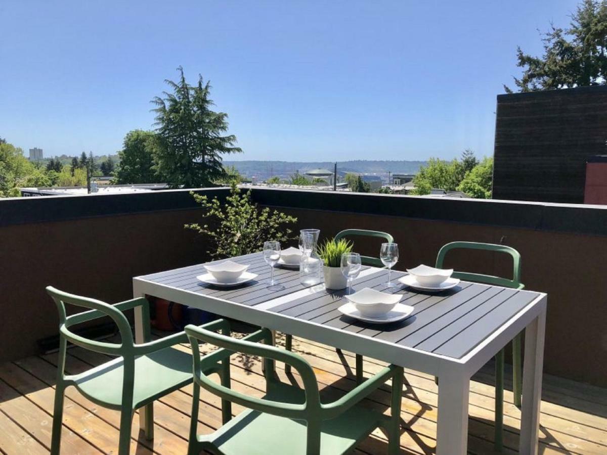 Modern Home With Rooftop Oasis Seattle Dış mekan fotoğraf